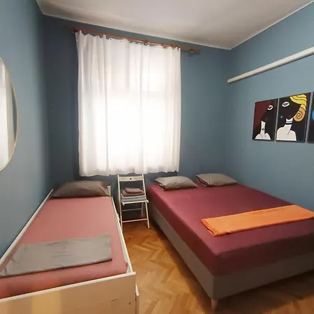 Sole Macula Apartment