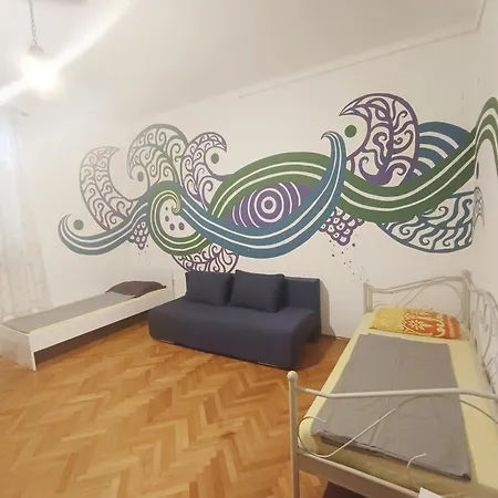 Sole Macula سبليت