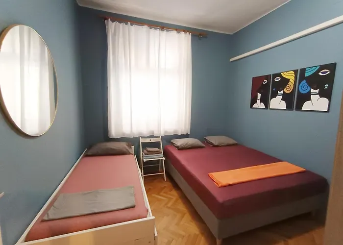 Sole Macula Apartment